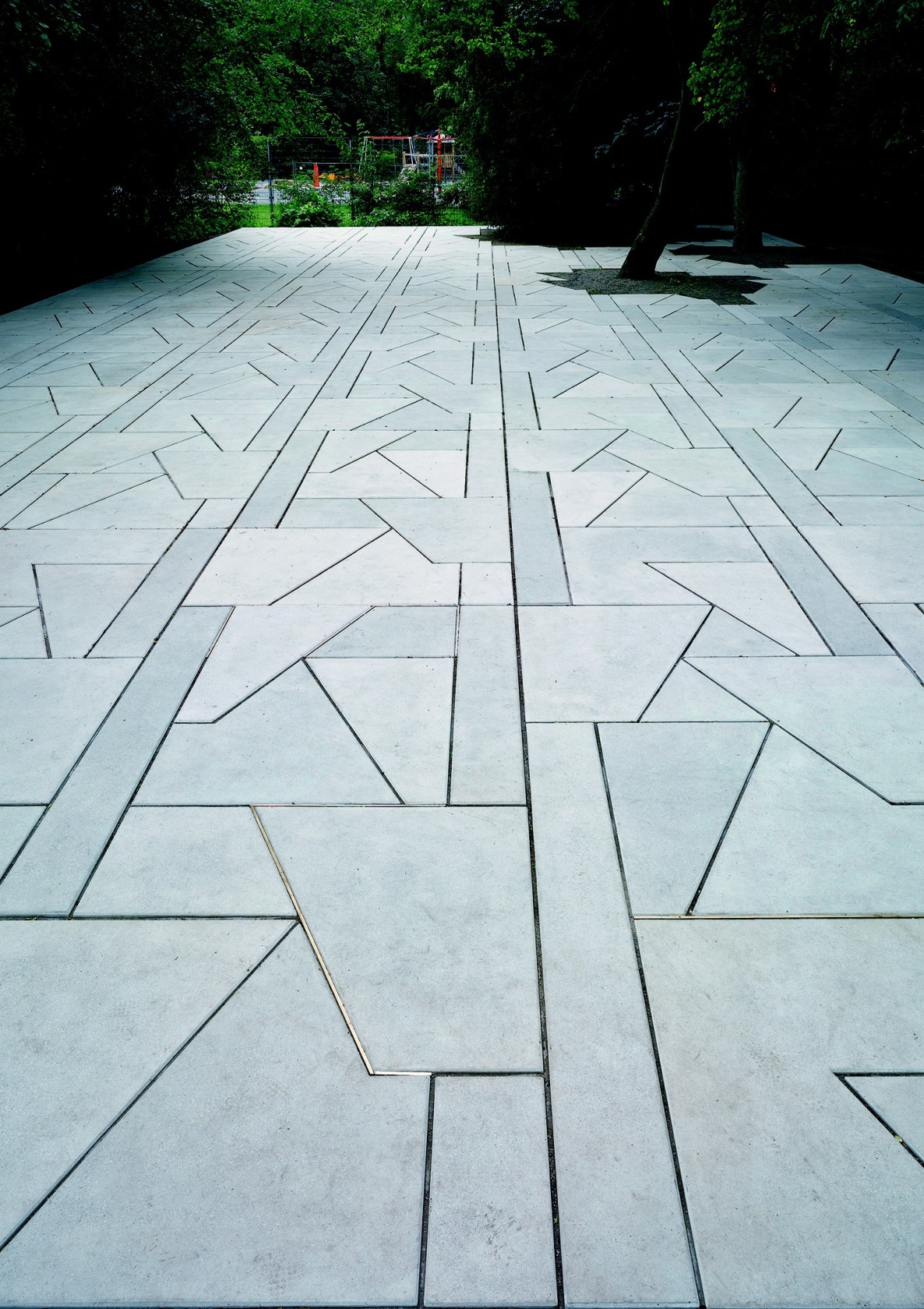 Exhibition view, We Are Still and Reflective, Münster Sculpture Project, 2007 © Roman Mensing