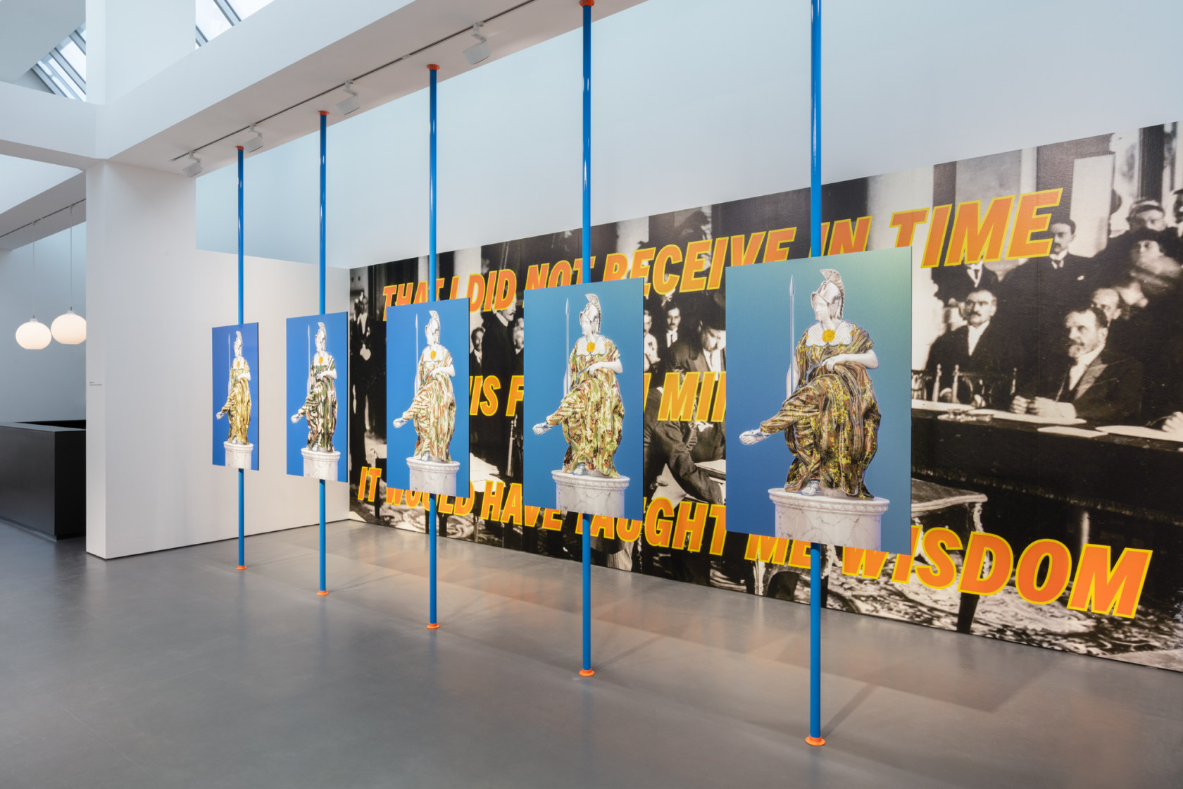 Exhibition view: Cemile Sahin, It Would Have Taught Me Wisdom, Esther Schipper, Berlin, 2021. Photo © Andrea Rossetti