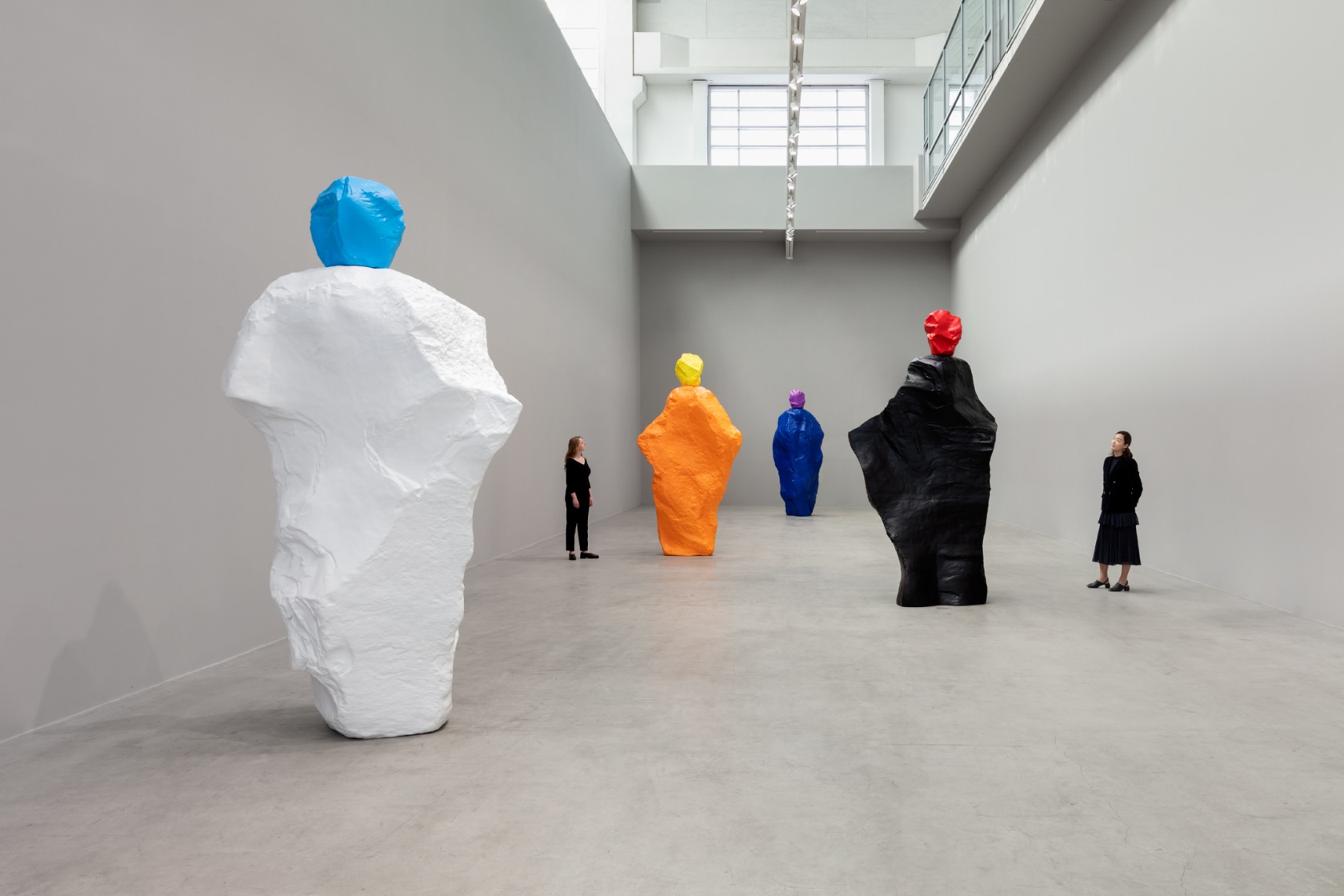 Exhibition view: Ugo Rondinone, nuns + monks, Esther Schipper, Berlin, 2020. Photo © Andrea Rossetti