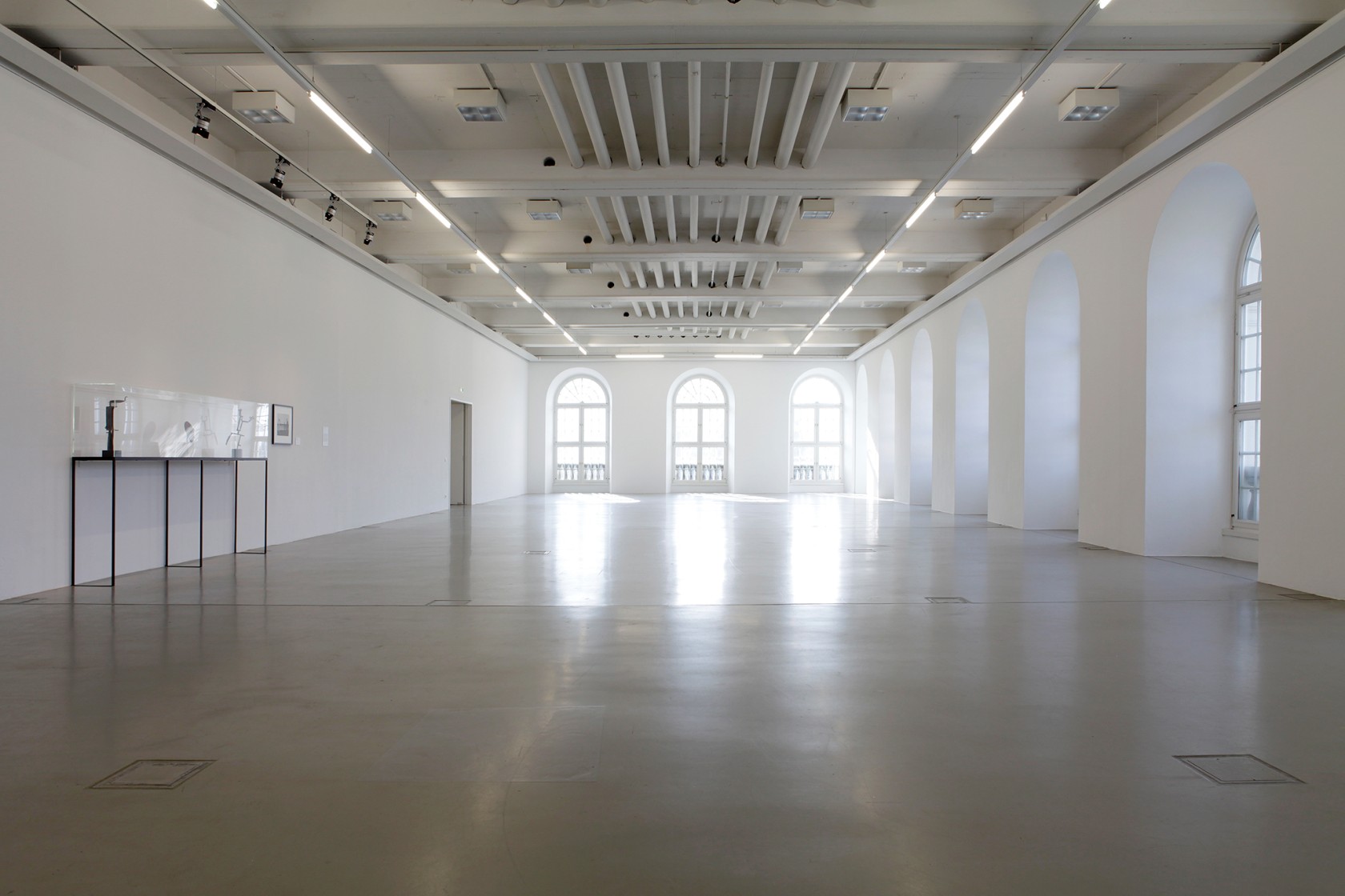 Exhibition view: Ryan Gander, I Need Some Meaning I Can Memorise, (The Invisible Pull) 2012, Documenta 13, Kassel, 2012. ©...