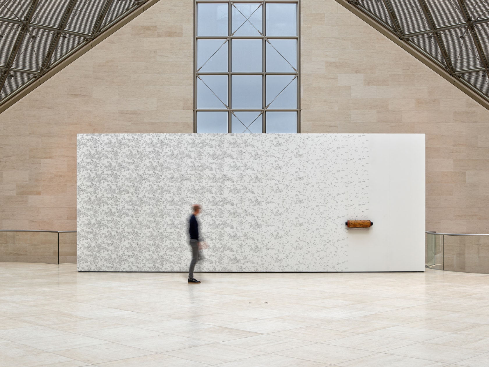 Exhibition view: Anri Sala. Le Temps coudé, Mudam Luxembourg, 2019. Photo © Rémi Villaggi | Mudam Luxembourg