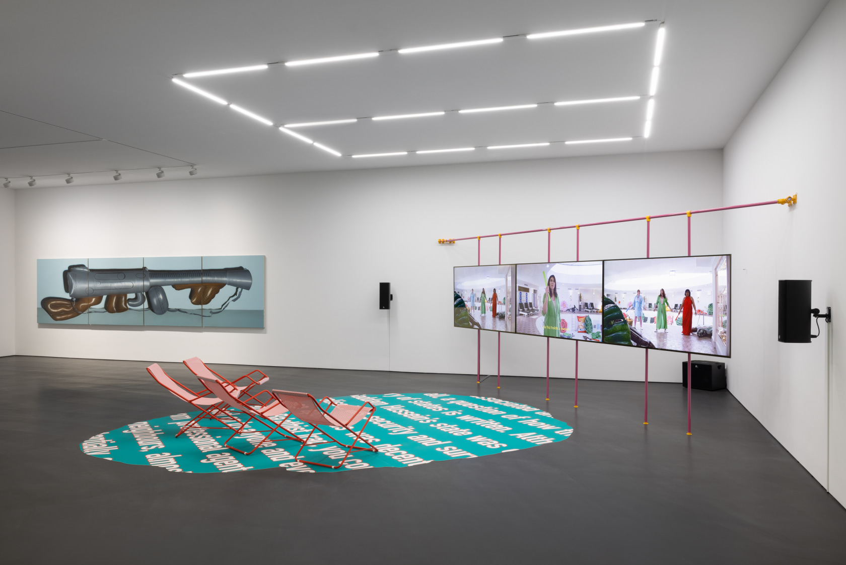 Left (wall): Sun Yitian, Gun without bullets, 2022. Centre (floor) and right: Cemile Sahin, Bad People, Bad News, 2021. Exhibition...