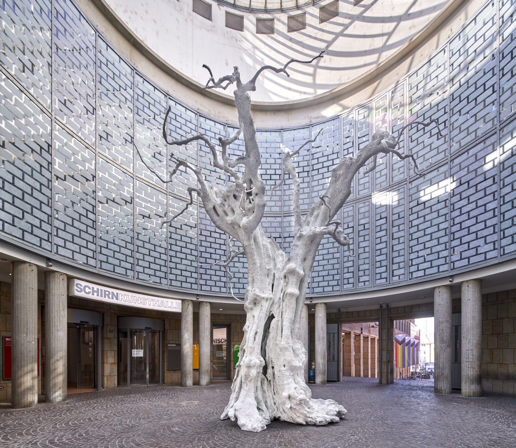 Exhibition view: LIFE TIME, Schirn Kunsthalle, Frankfurt am Main, 2022 Photo © Norbert Miguletz