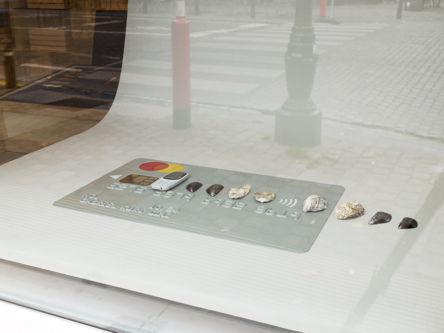 Exhibition view: Offering, Saint-Martin Bookshop, Brussels, 2021. Photo © Kristien Daem