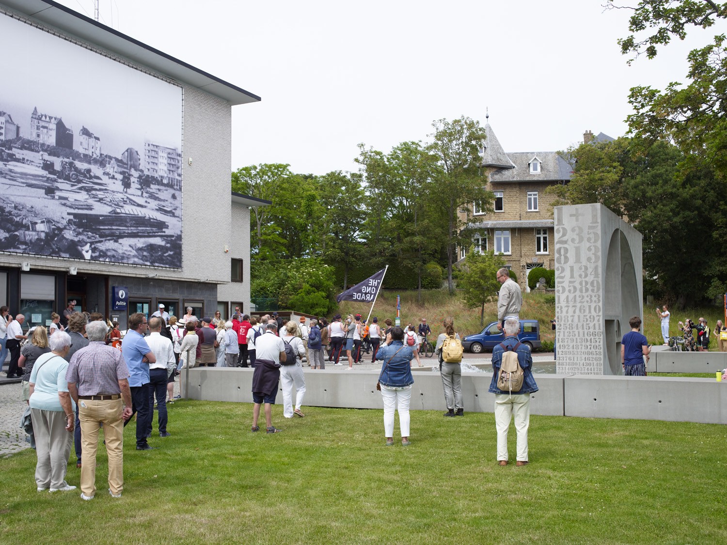 Ari Benjamin Meyers, The Long Parade, 2021. Performed at Beaufort 21: 7th Beaufort Triennial, Flanders, 2021. Photo © Kristien Daem