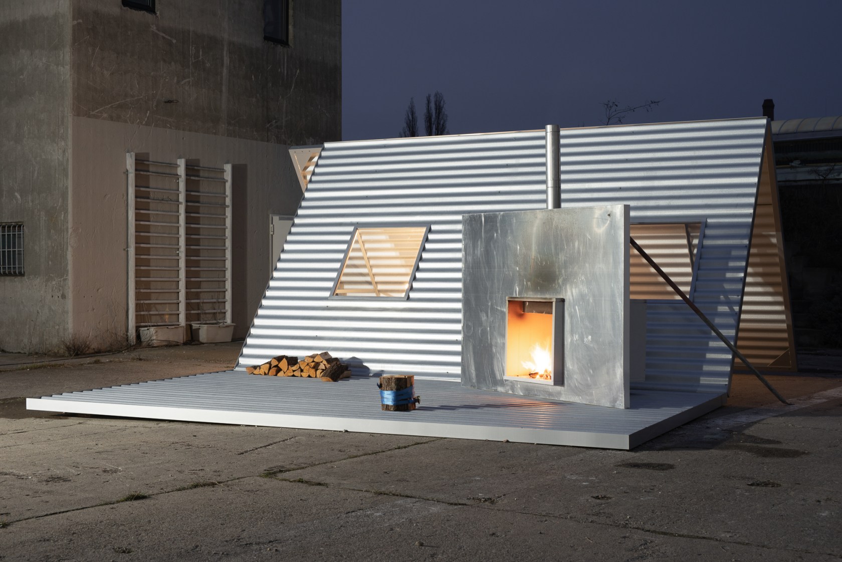 Jean-Pascal Flavien, make-up house, 2022. © the artist