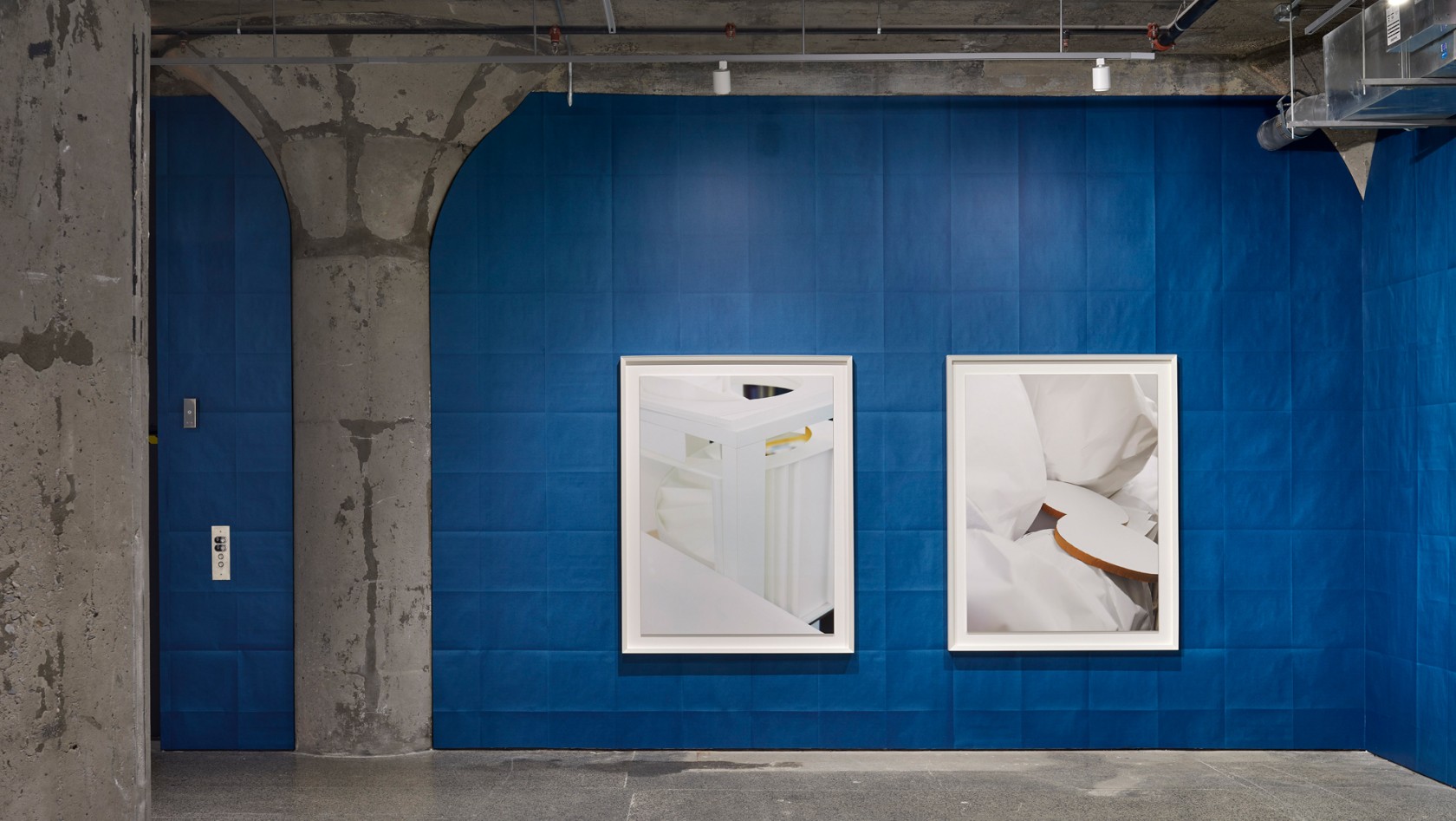 Exhibition view: Thomas Demand, HOUSE OF CARD, with Martin Boyce, Rirkrit Tiravanija, Caruso St John, MOCA, Toronto, 2022. © Thomas...