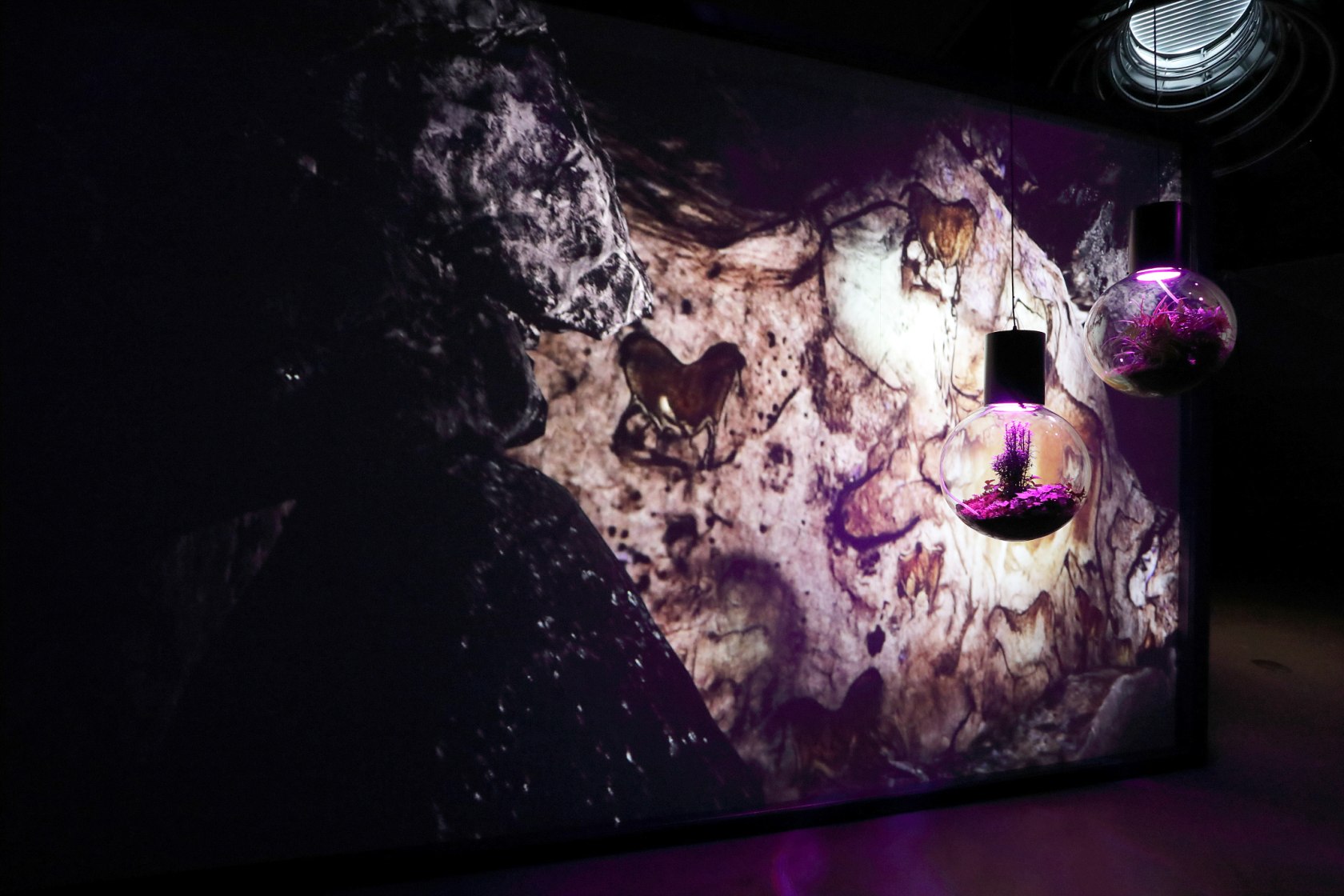 Exhibition view: Hito Steyerl, Animal Spirits, Space01, Kunsthaus Graz, Graz, 2022. © Hito Steyerl / VG Bild-Kunst, Bonn, 2022. Photo...