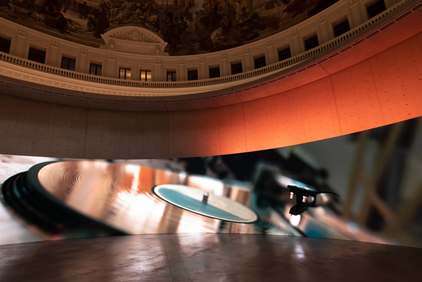 Exhibition view: Anri Sala, Time No Longer, Rotunda of the Bourse de Commerce – Pinault Collection, Paris, 2022. © Anri...