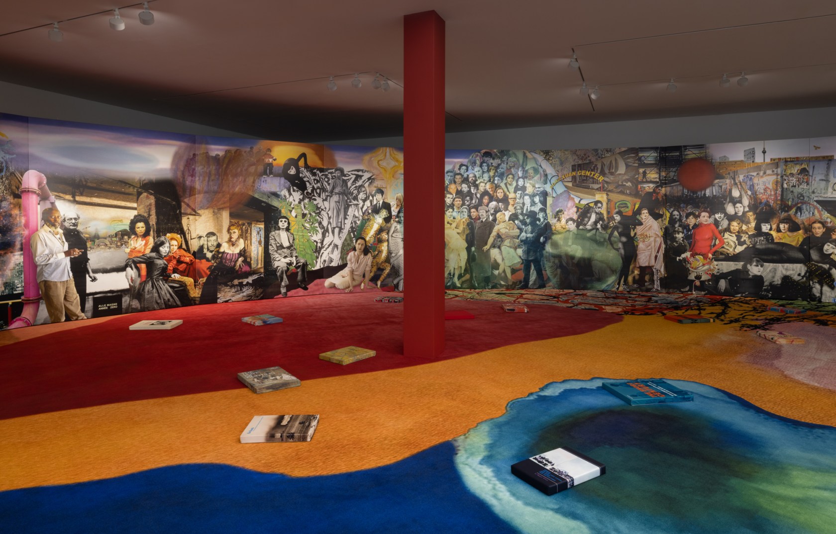 Exhibition view: Dominique Gonzalez-Foerster, Panoramism and the Abstract Sector, Esther Schipper, Berlin, 2022. © VG Bild-Kunst, Bonn 2022. Photo ©...