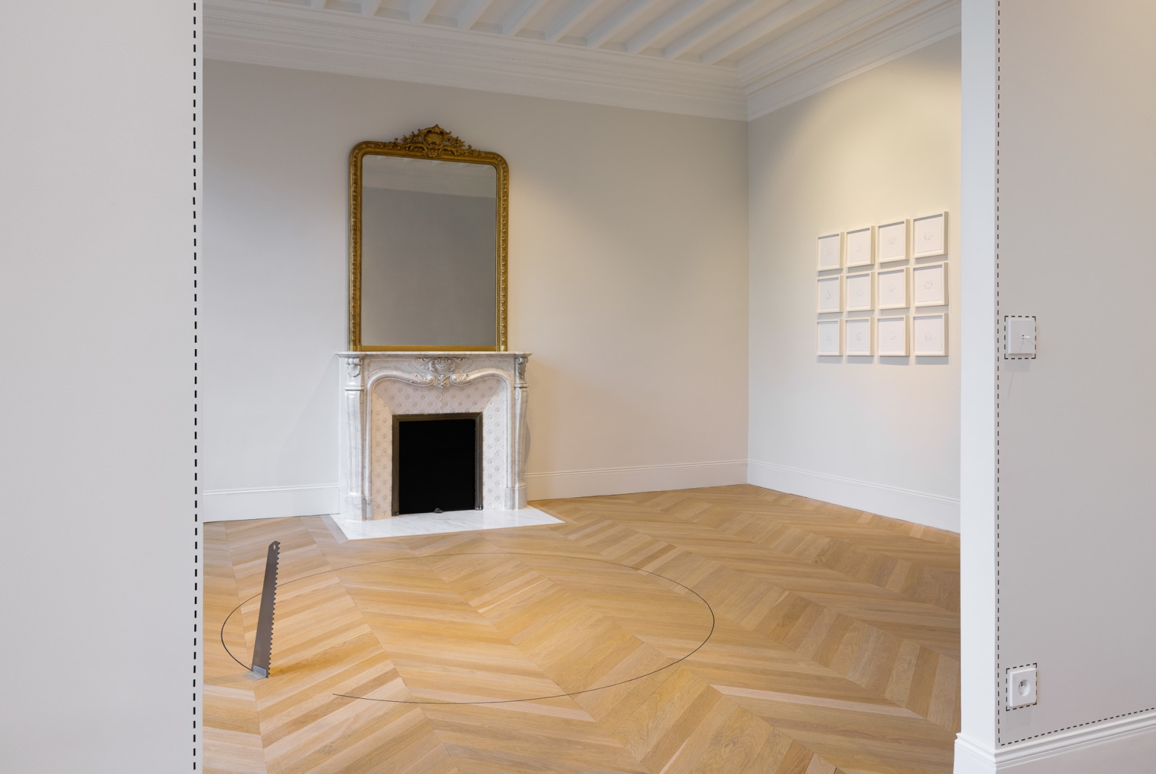 Exhibition view: Ceal Floyer, Esther Schipper, Paris (2022-23) Photo © Andrea Rossetti