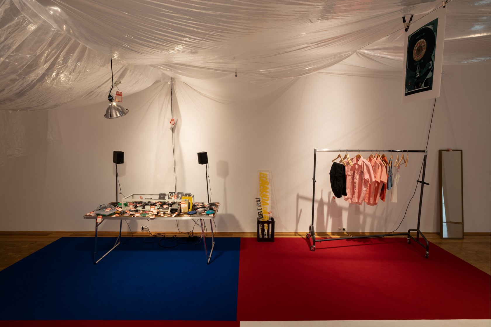 Exhibition view: Julia Scher, Maximum Security Society, Museum Abteiberg, Mönchengladbach, 2023. Photo © Andrea Rossetti