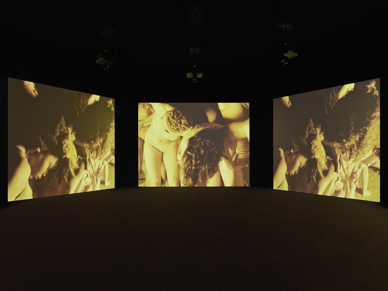 Ugo Rondinone, BURN TO SHINE, 2022, film, dimensions variable: synchronized video projection. © the artist