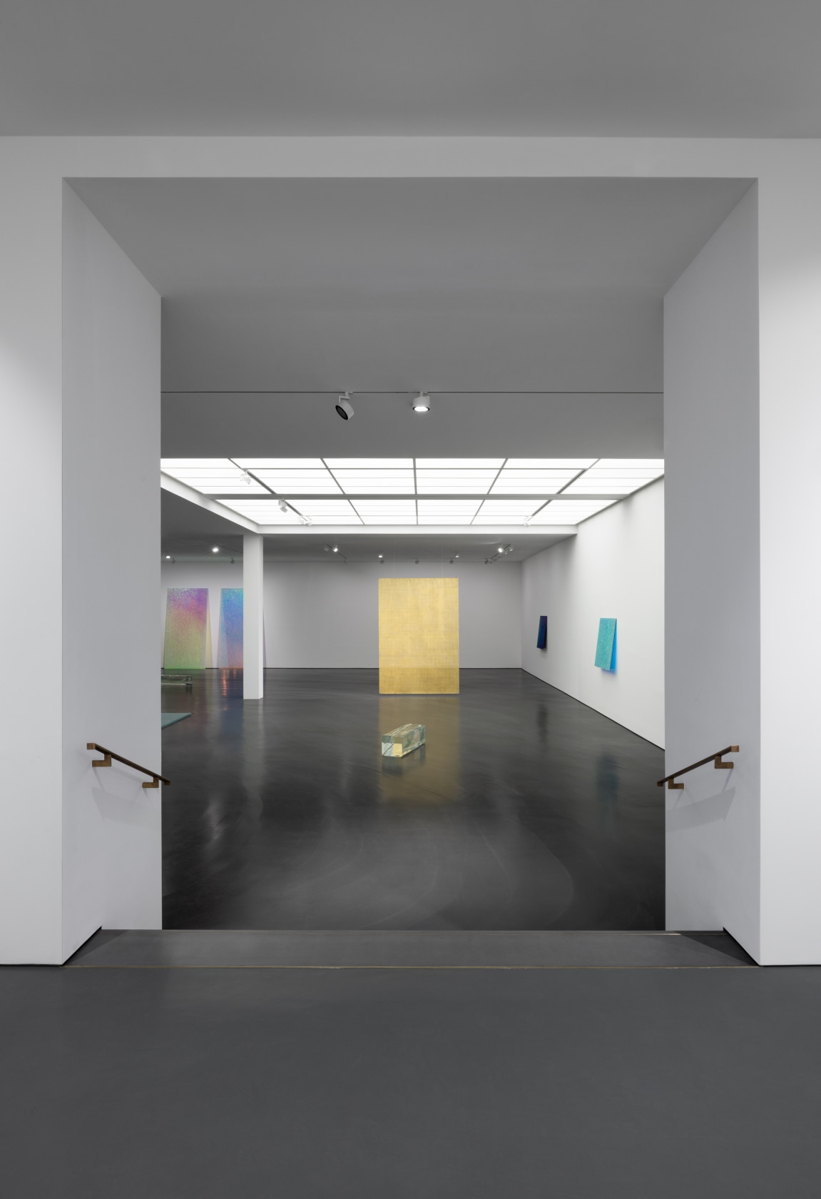 Exhibition view: Ann Veronica Janssens, spring show, Esther Schipper, Berlin, 2024. Photo © Andrea Rossetti
