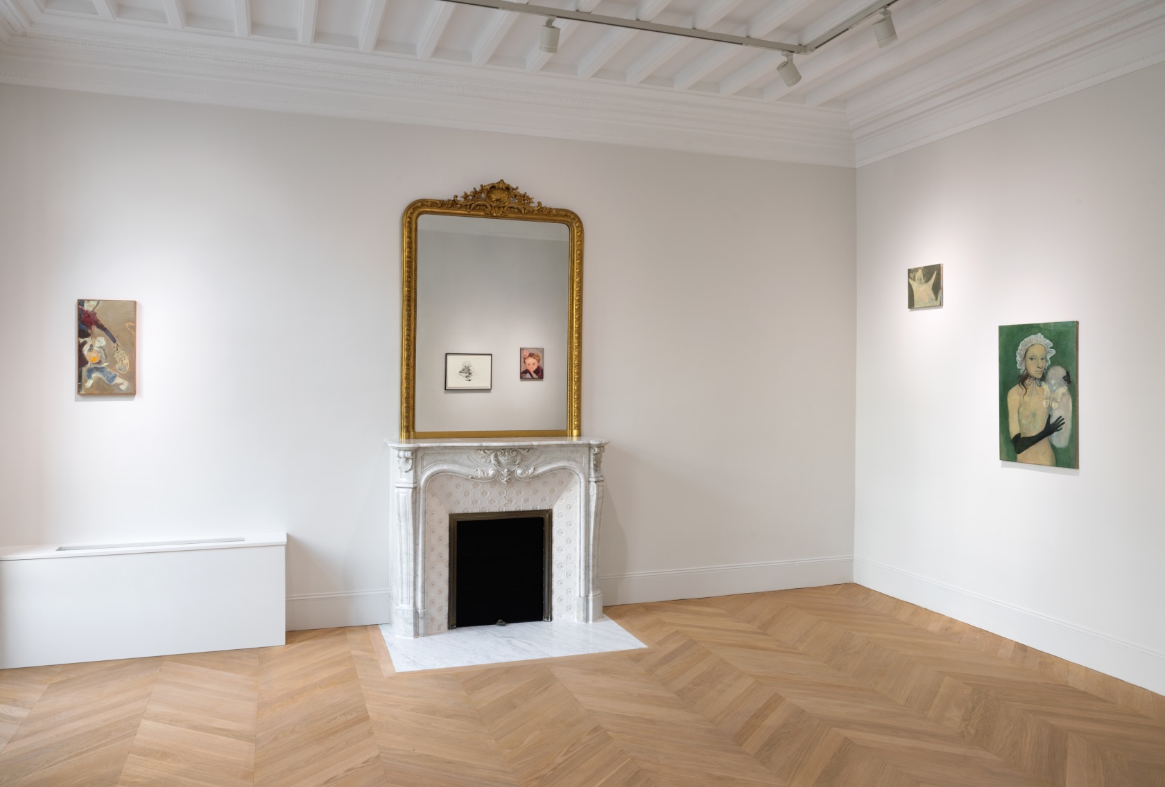 Exhibition view: Sarah Buckner, Chambre de la vie parallèle, Esther Schipper, Paris, 2025. Photo © Andrea Rossetti