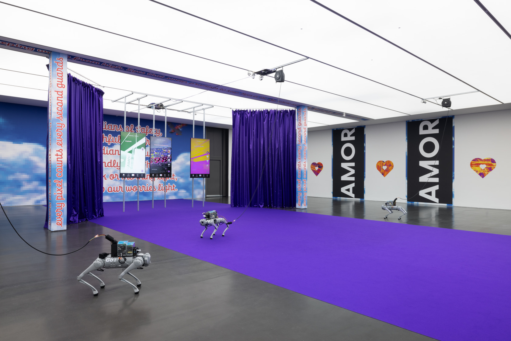 Exhibition view: Look at the People!, Kunstmuseum Stuttgart, 2023 – 24, Cemile Sahin, Alpha Dog, 2023. Photo: © Andrea Rossetti.