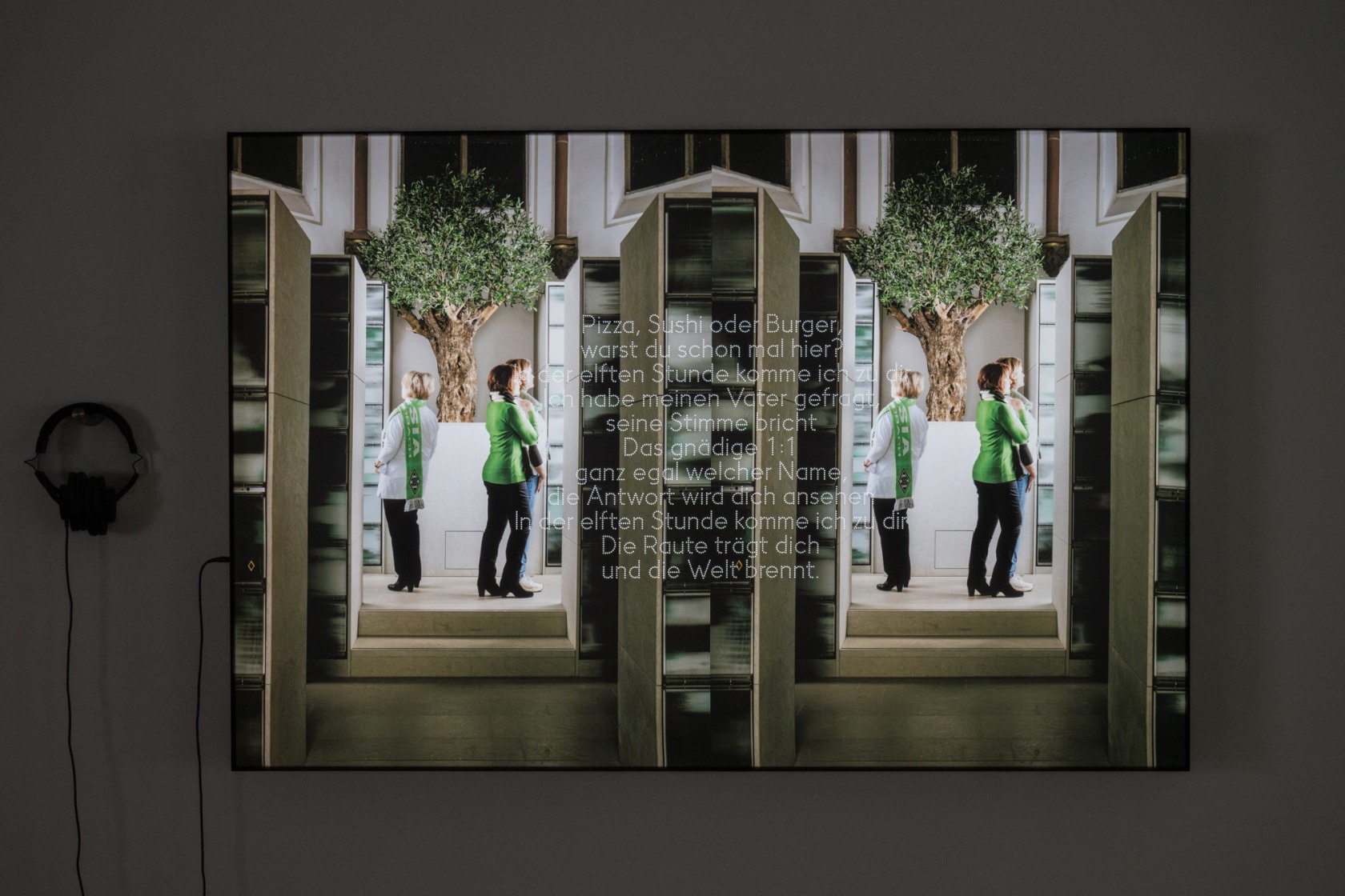 Exhibition view: Ari Benjamin Meyers, Hymnus (Fankurve), KUNSTHALLE FOR MUSIC in Mönchengladbach, Act III, Museum Abteiberg, 2025. Photo © Carlos...