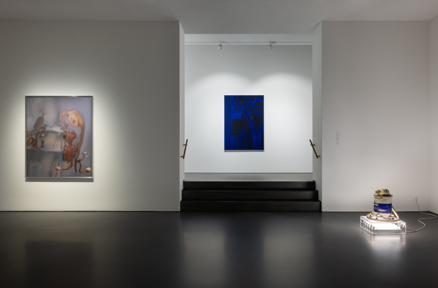 Exhibition view: Winter 2026, Esther Schipper, Berlin, 2025. Photo © Andrea Rossetti