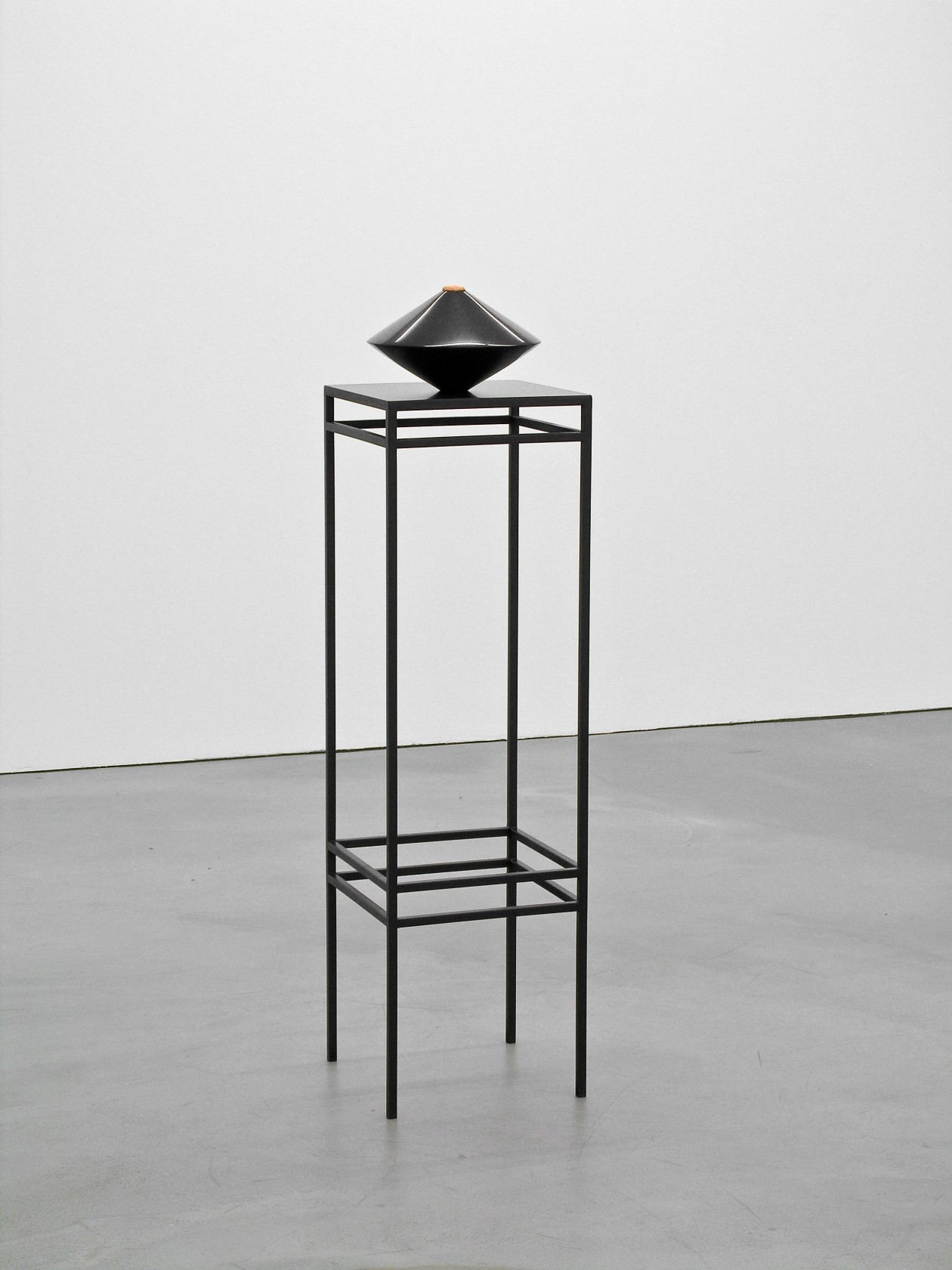 La Terra gira le spalle al Sole / The Earth turns its back to the Sun, 2007 Painted iron, black...