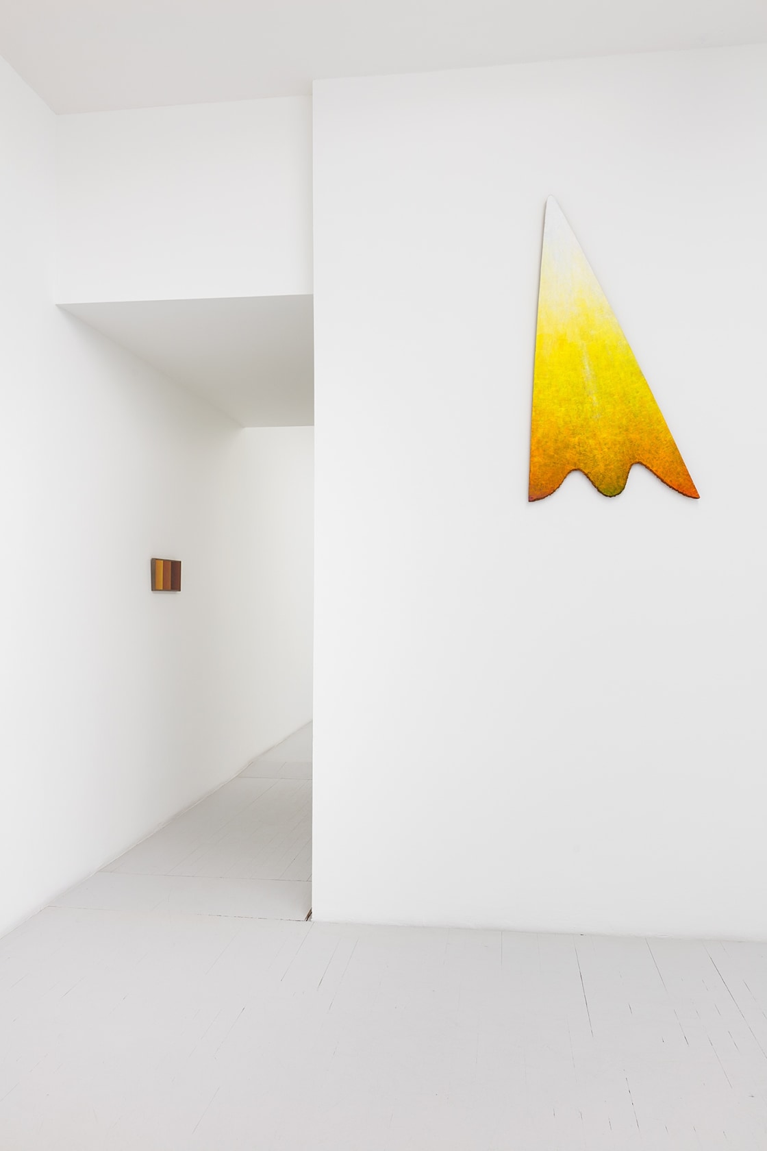 Exhibition view: Raimer Jochims, Bilder und Steine von 1967 bis 2015, Johnen Galerie, Berlin, 2015 Photo © Andrea Rossetti