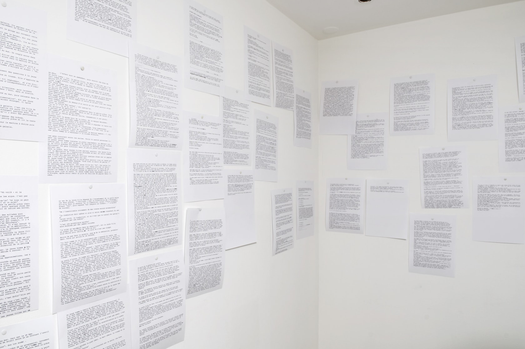 The Siren's Stage (The Reef), 2010 (detail) Plinths, actors, writers, nude models, typewriter, A4 typescript Dimensions variable Photo © Aurélien...