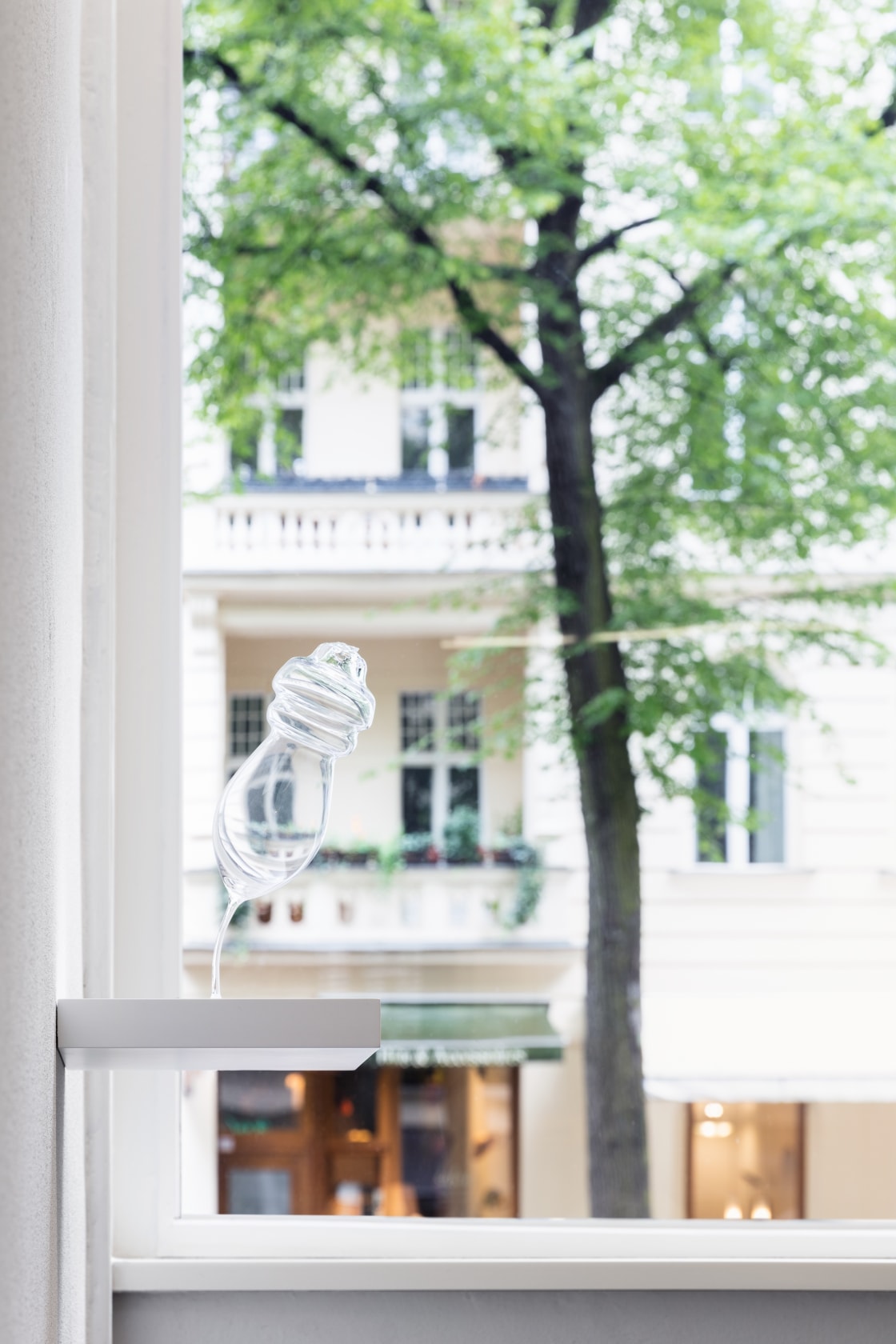 Anri Sala Resting Spells #4, 2018 Blown glass 32 x 19 cm Photo © Andrea Rossetti