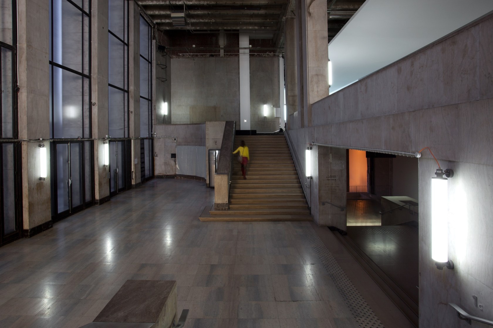 56 Flickering Lights, 2013 LED lights, 56 programmed chips Photo © Andrea Rossetti