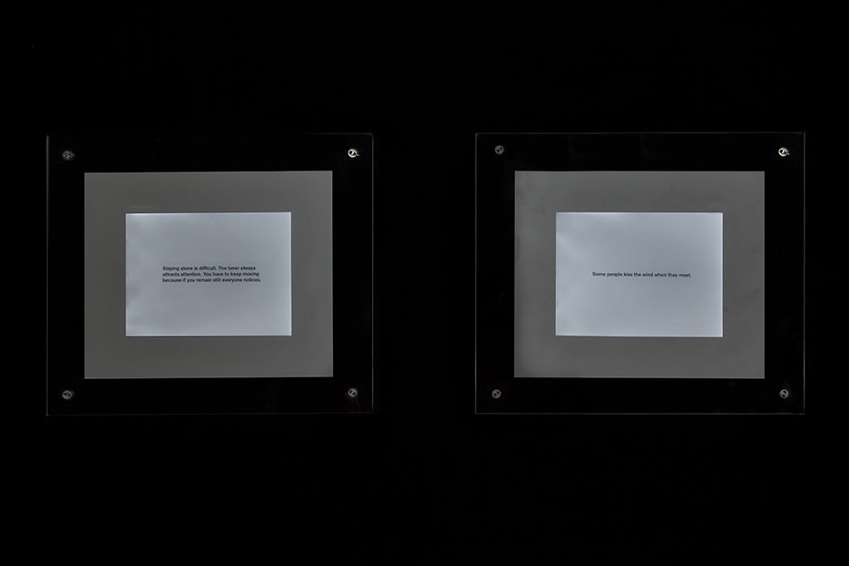 Flickering Labels, 2013 Electronic paper, Plexiglas 23,6 x 20,4 cm Photo © Andrea Rossetti