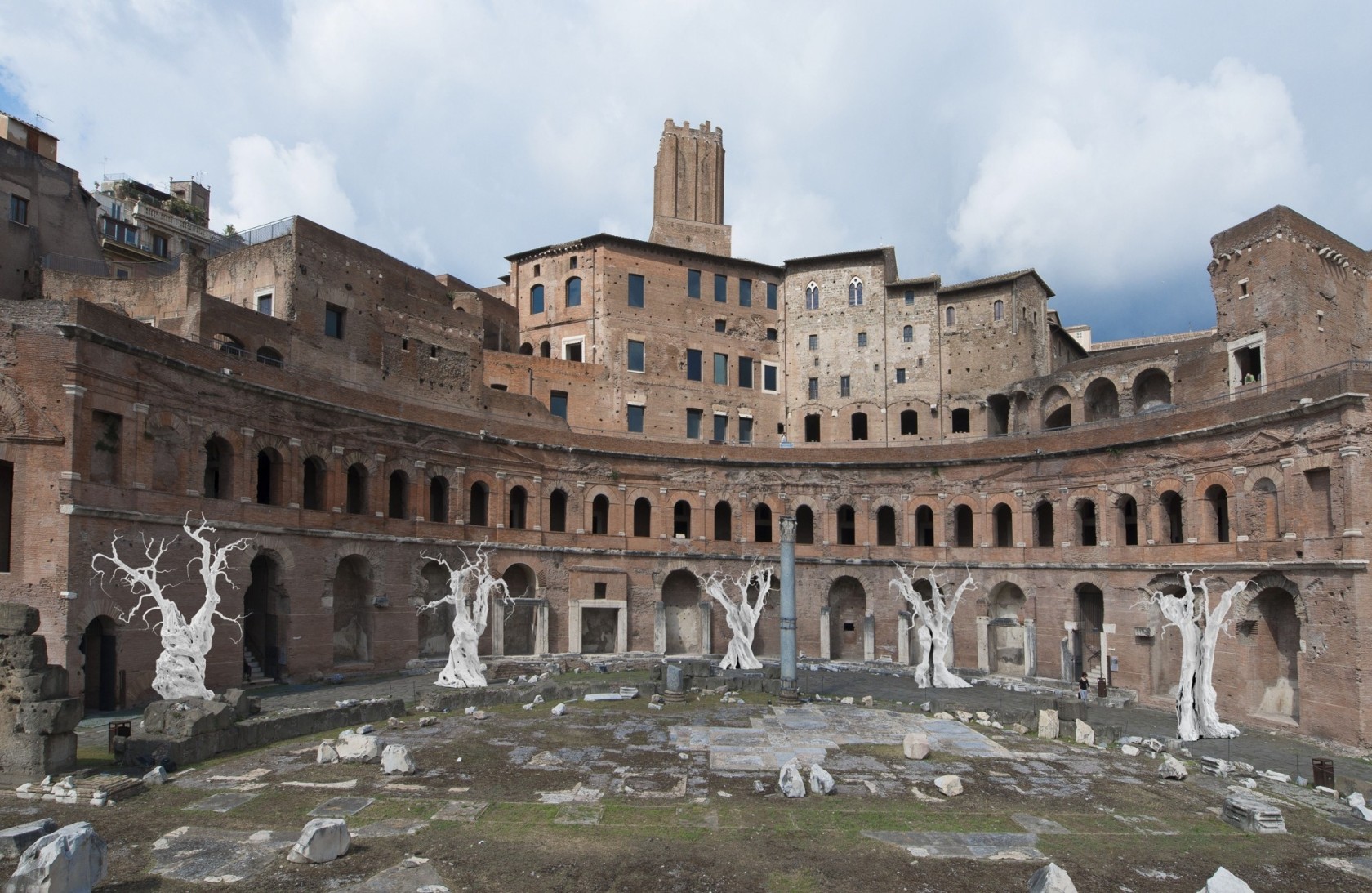 From left to right: hunger moon, 2011 cast aluminum, white enamel 480 cm × 550 cm × 460 cm winter...