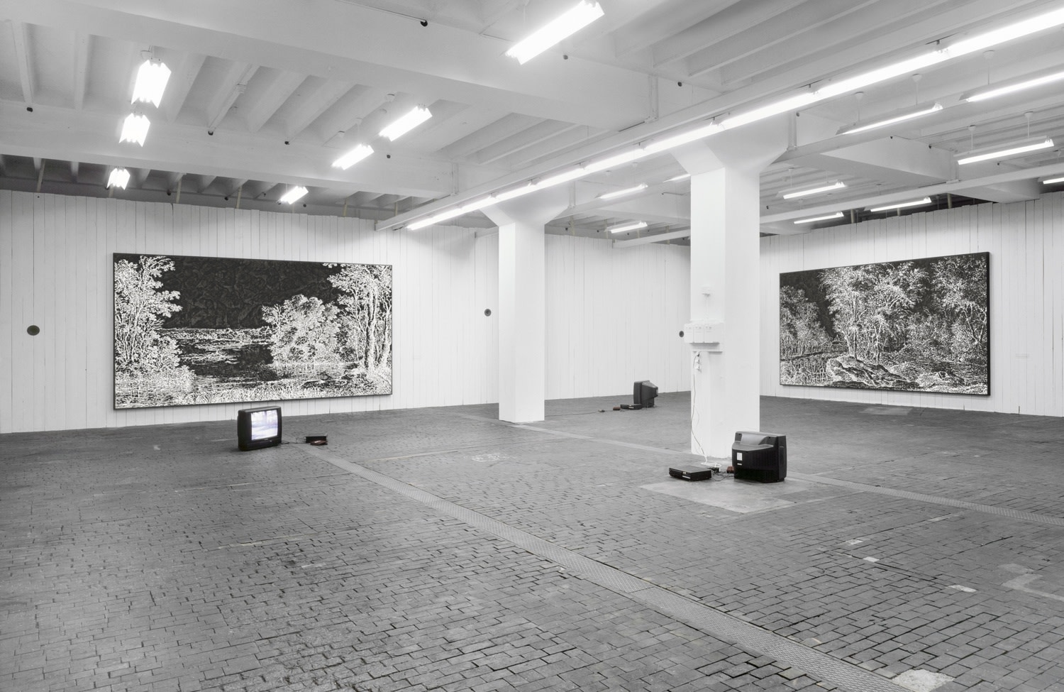 Exhibition view: heyday, Centre d'Art Contemporain, Geneva, 1996 Photo © Studio Rondinone