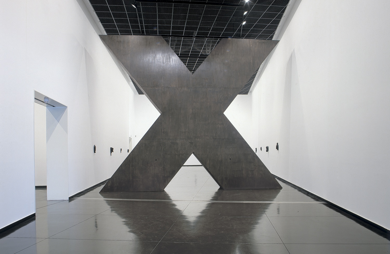 Exhibition view: clockwork for oracles, Australian Centre for Contemporary Art, Melbourne, 2003 Photo © ACCA Archives