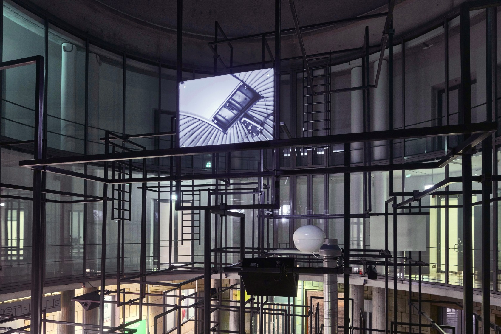 Exhibition view: Blind Volumes, Schirn Kunsthalle, Frankfurt, 2016-2017 © VG Bild-Kunst, Bonn, 2020 Photo © Norbert Miguletz