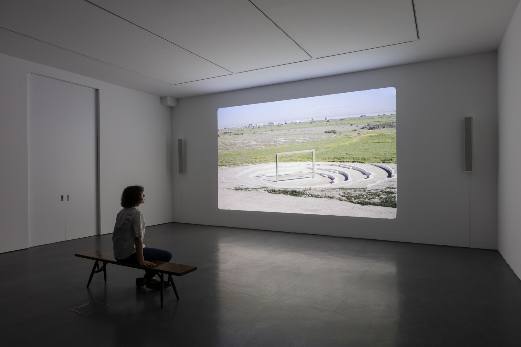 Exhibition view: Inside the Outset: Evoking a Space of Passage, Esther Schipper, Berlin, 2021. Photo © Andrea Rossetti