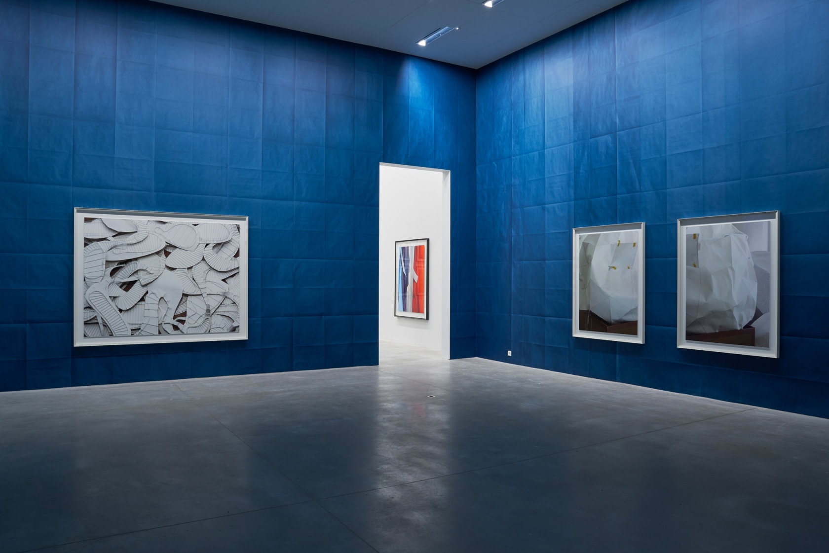 HOUSE OF CARD, Exhibition view, M Leuven, 2020. Photo © Dirk Pauwels.