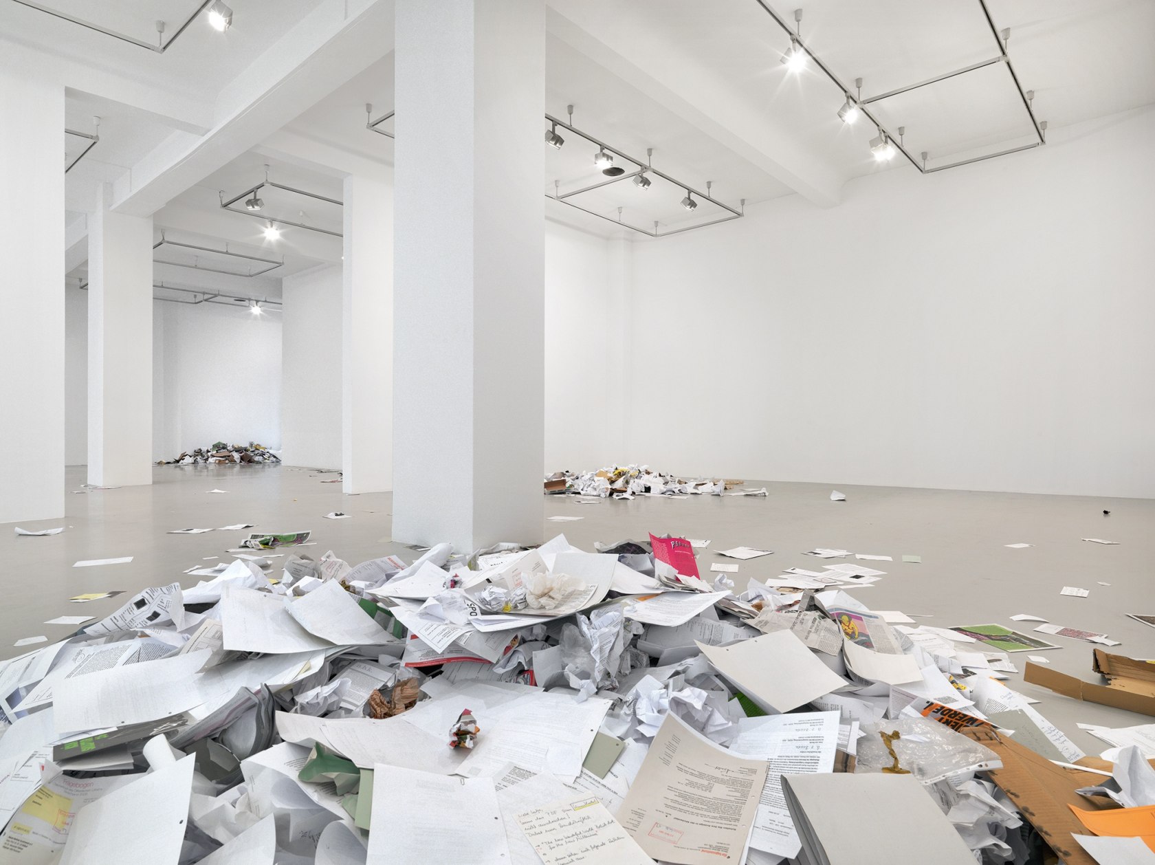 Exhibition view Karin Sander, 2011 Neuer Berliner Kunstverein, Berlin Photo © Jens Ziehe
