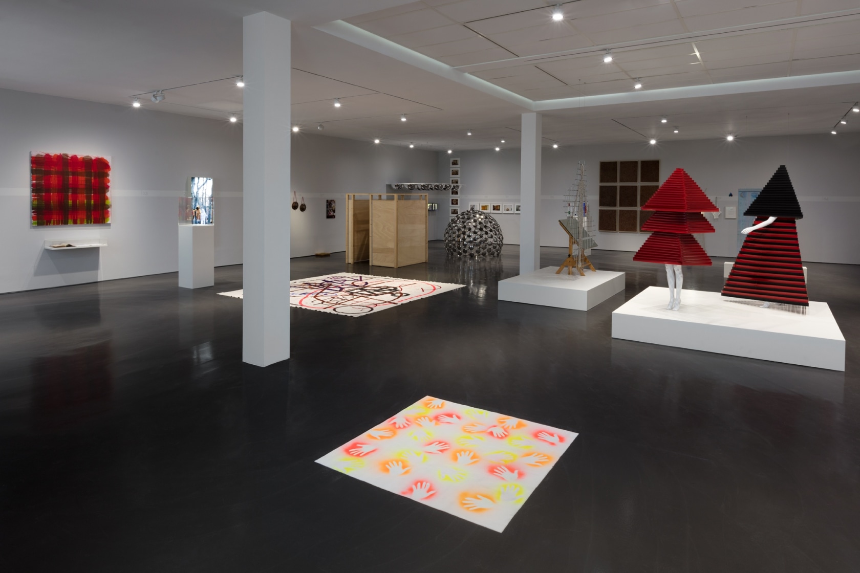 Exhibition view: Catch me if you can! AA Bronson + General Idea, 1968–2018 Esther Schipper, Berlin, 2018 Photo © Andrea...