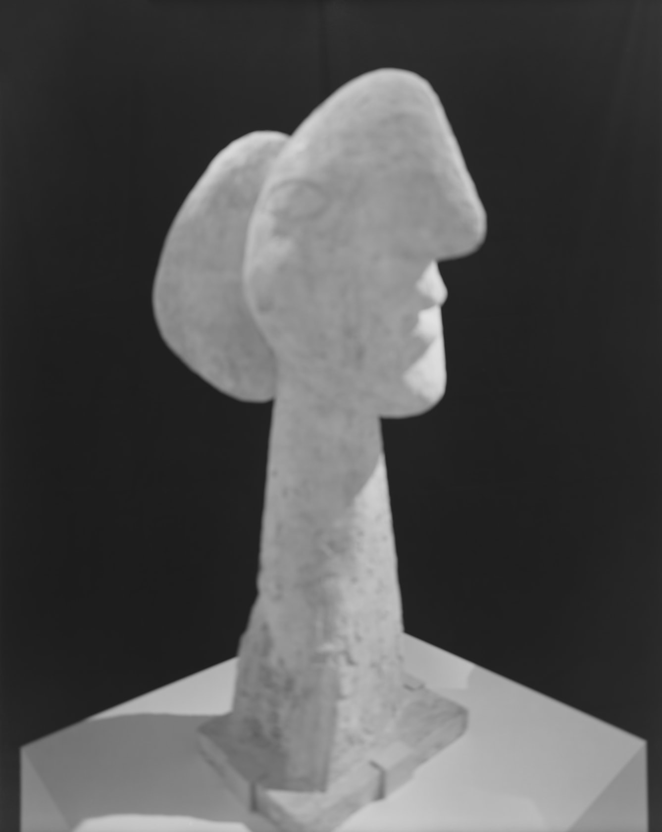 Hiroshi Sugimoto Past Presence 026, Head of a Woman, Pablo Picasso, 2014 © Succession Picasso, 2019