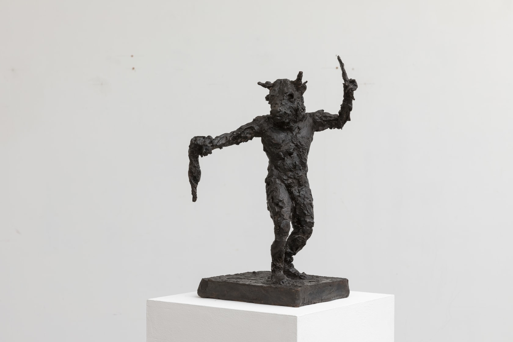 Nicola Hicks, Killing the Cat, 2020