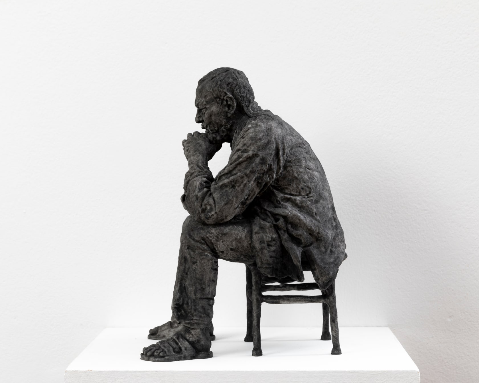 Sean Henry, Seated Man, 2016/2021