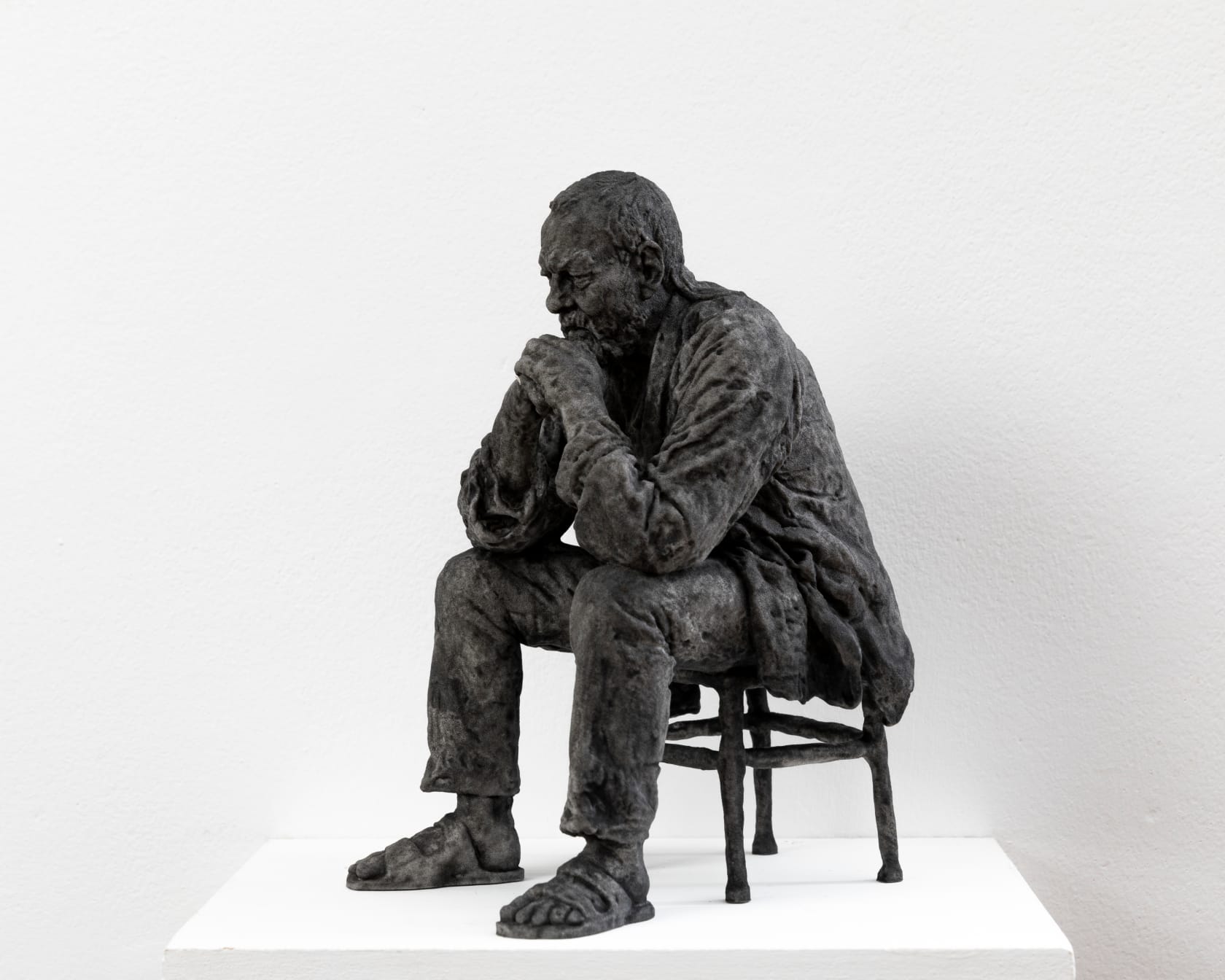 Sean Henry, Seated Man, 2016/2021