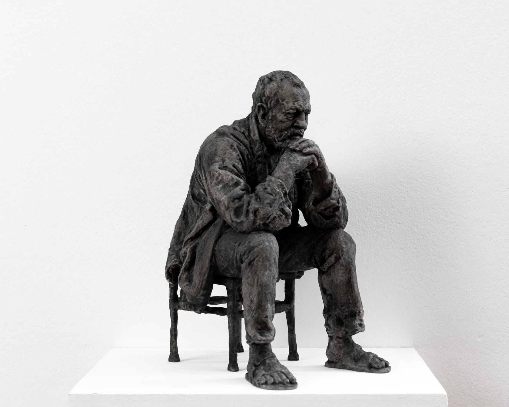 Sean Henry, Seated Man, 2016/2021