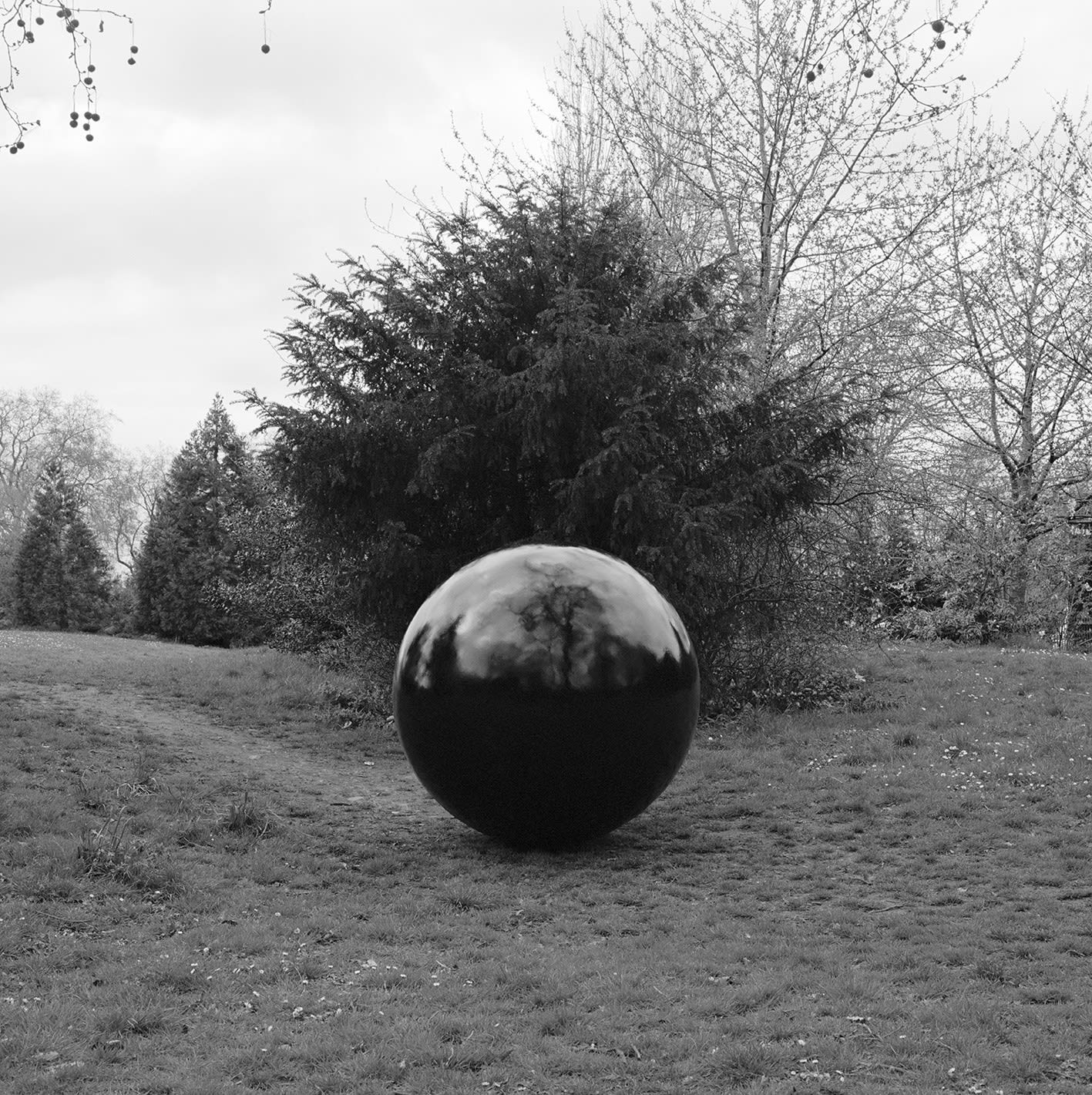 Tom Lovelace, Black Marble, London No. 4, 2016