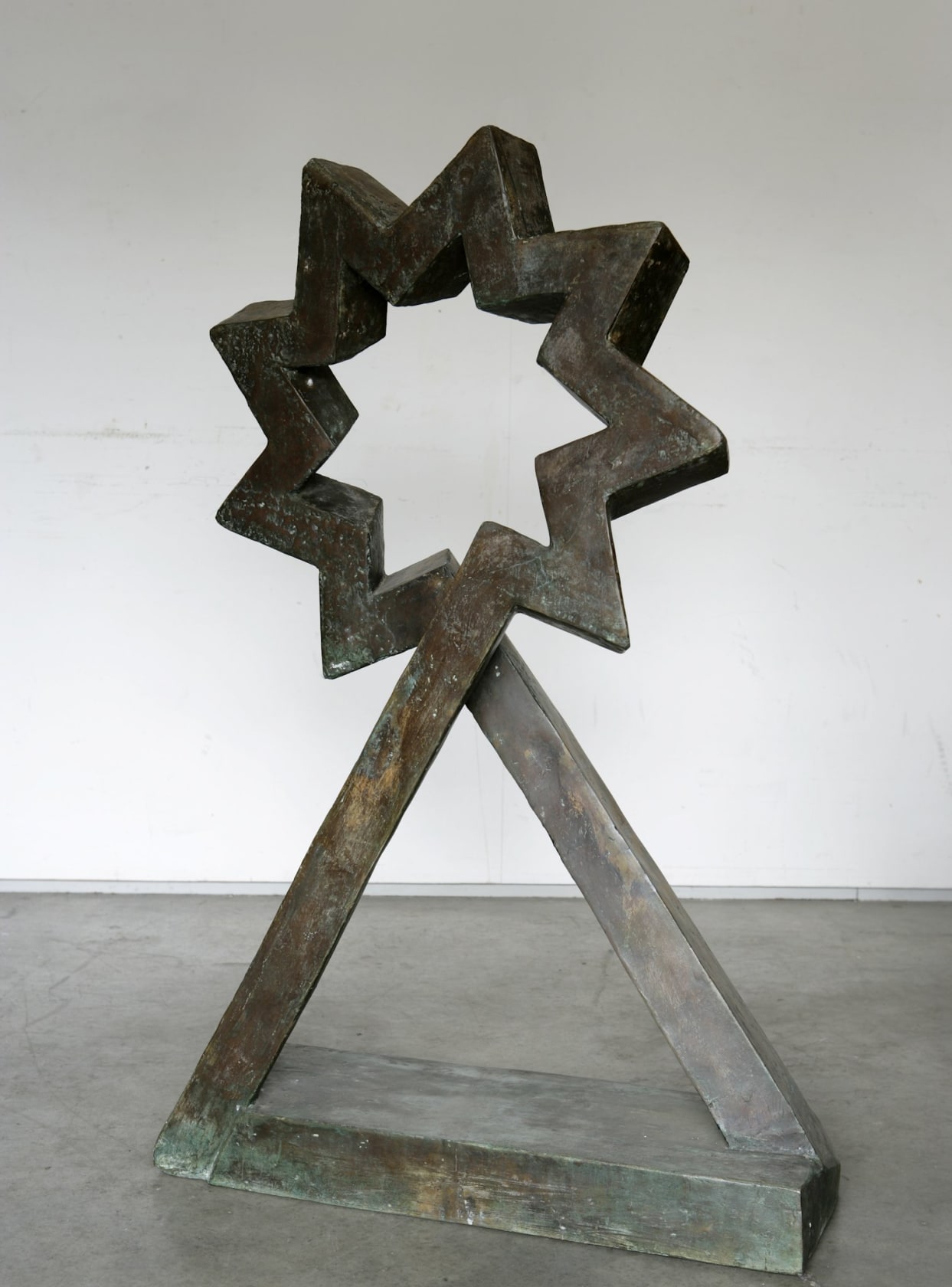 Paul Neagu, Starhead Figure, c. 1990