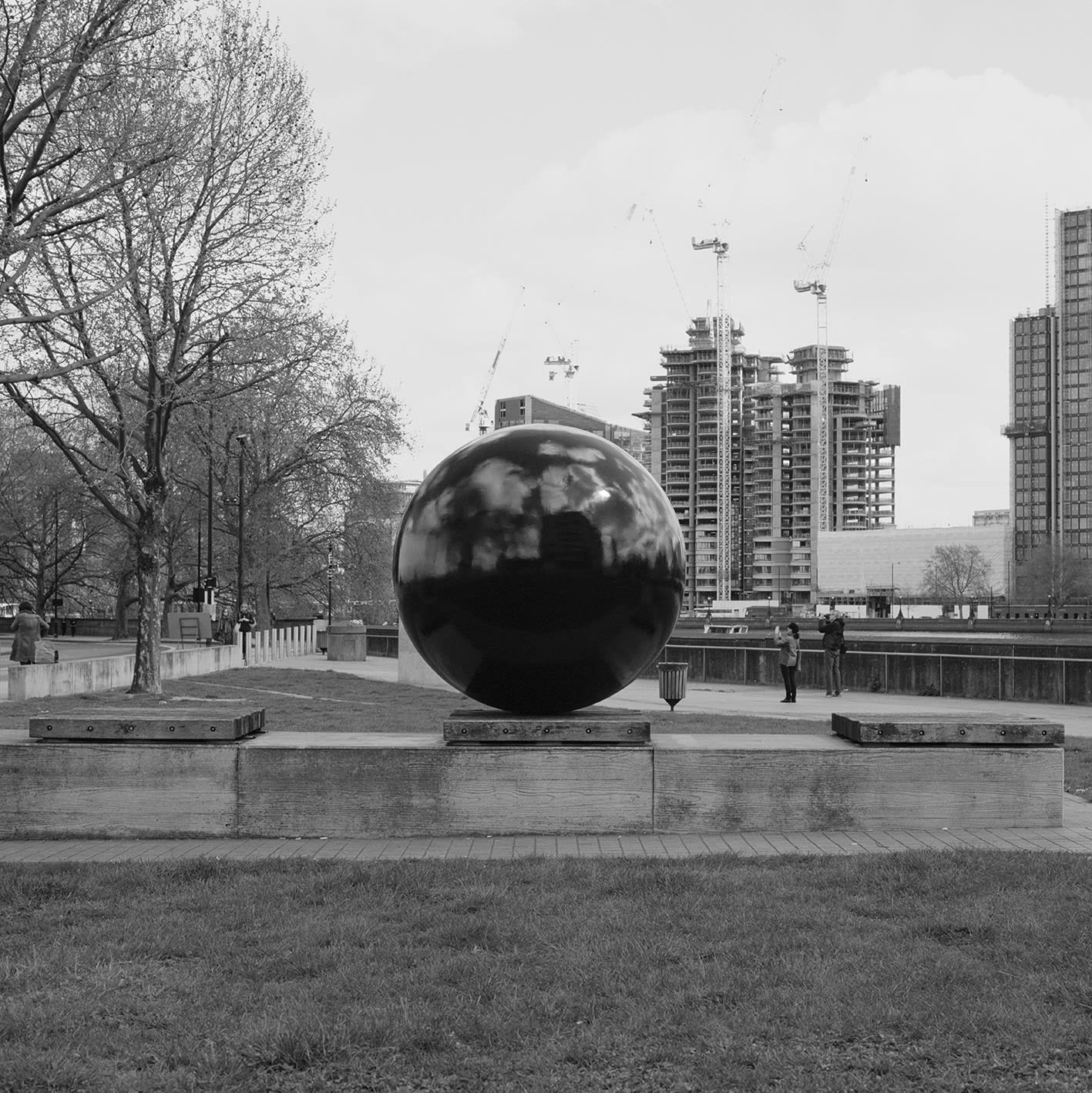 Tom Lovelace, Black Marble, London No. 3, 2016