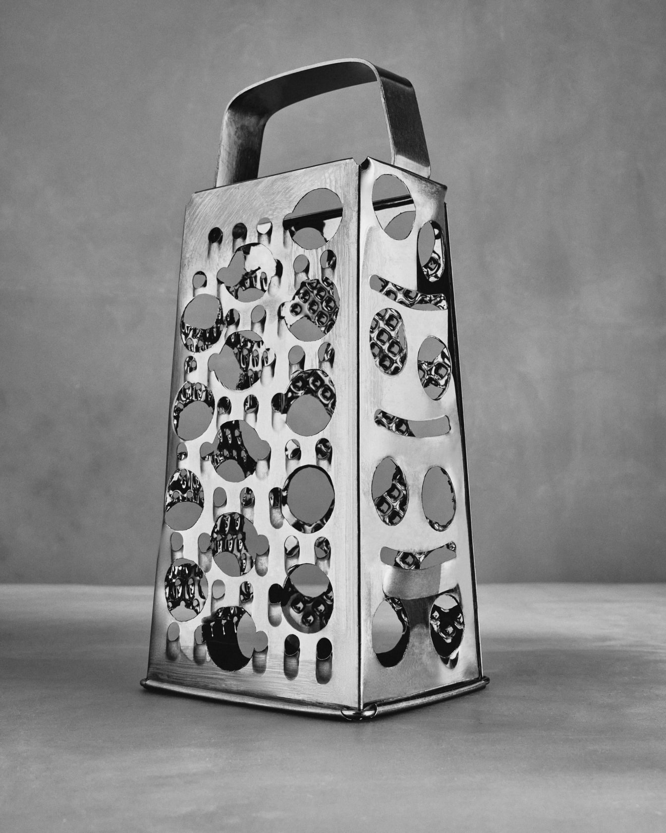 Lisa Jahovic, Cheesegrater, 2023