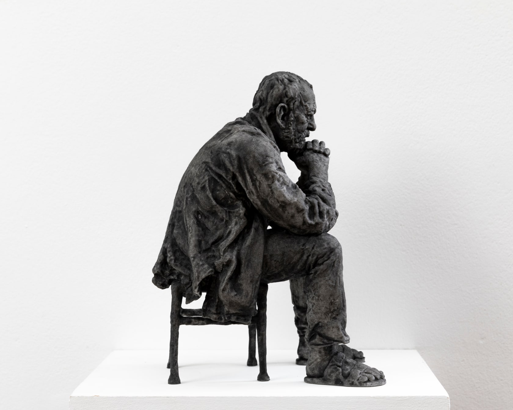 Sean Henry, Seated Man, 2016/2021