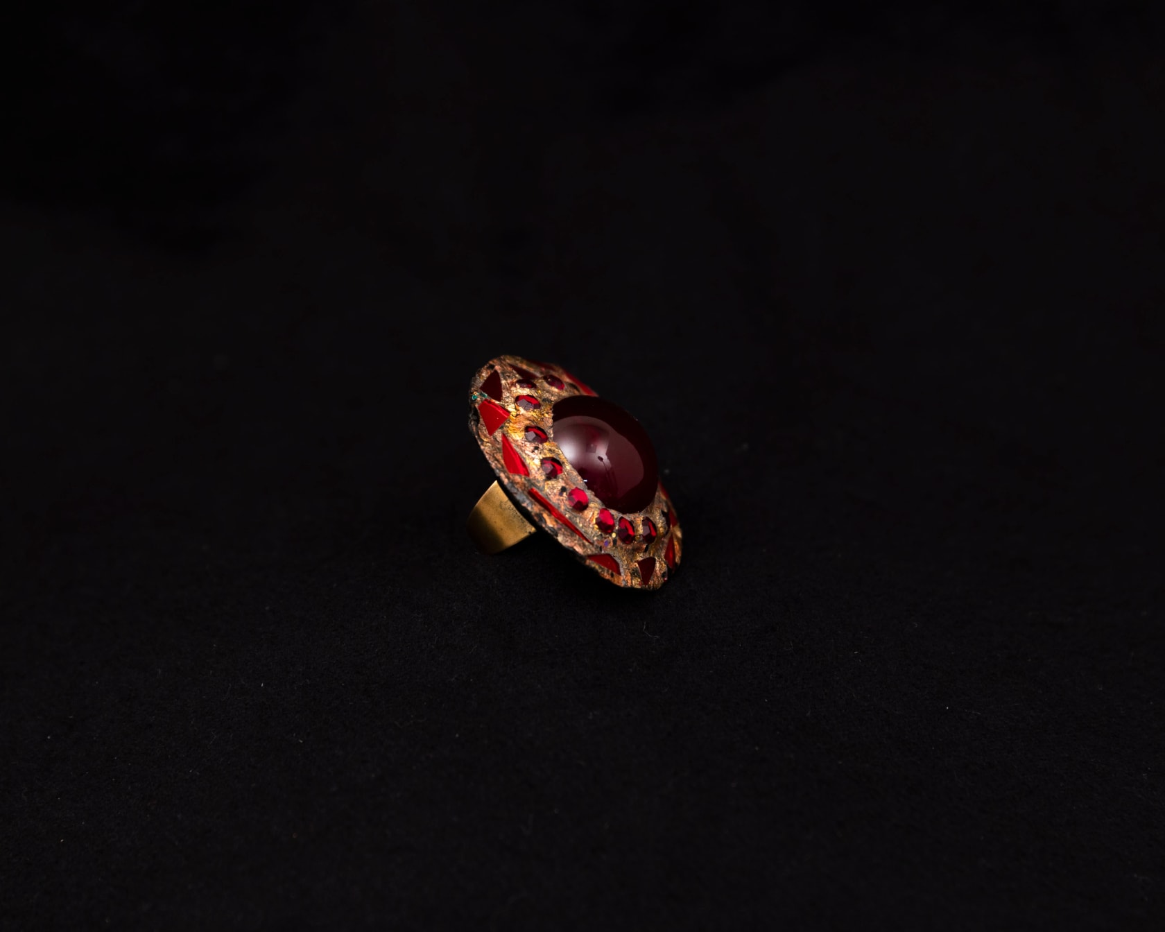 Andrew Logan Ring, 1995