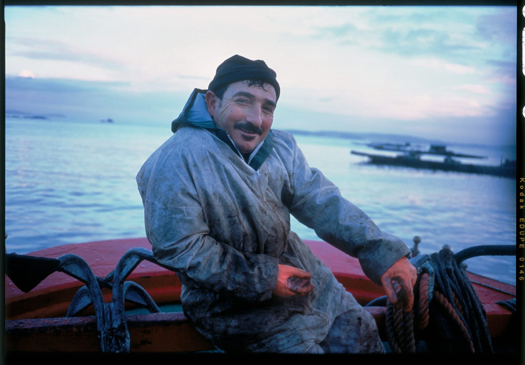 Allan Sekula Fishing for fuel, surveying the damage. (Ria de Pontevedra, 12/19/02), 2002