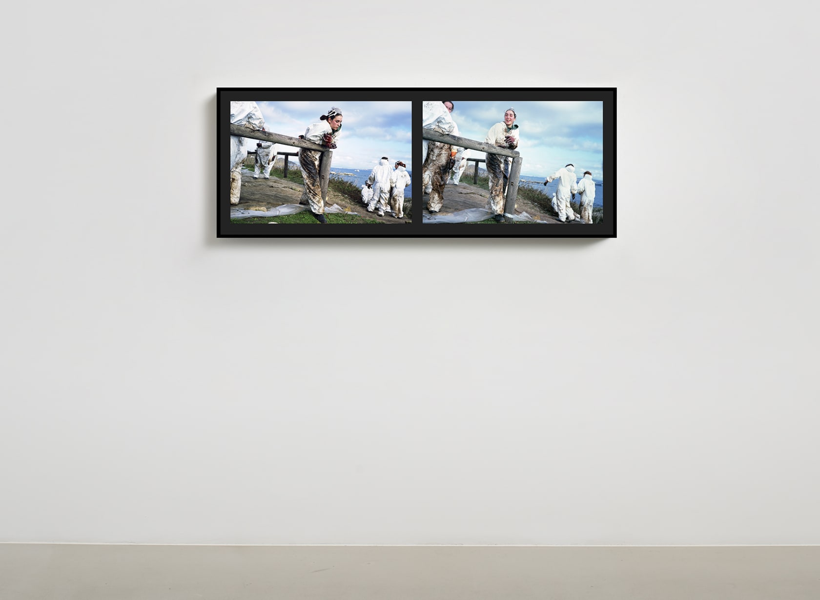Allan Sekula Volunteer watching, volunteer smiling (Isla de Ons, 12/19/02), 2002