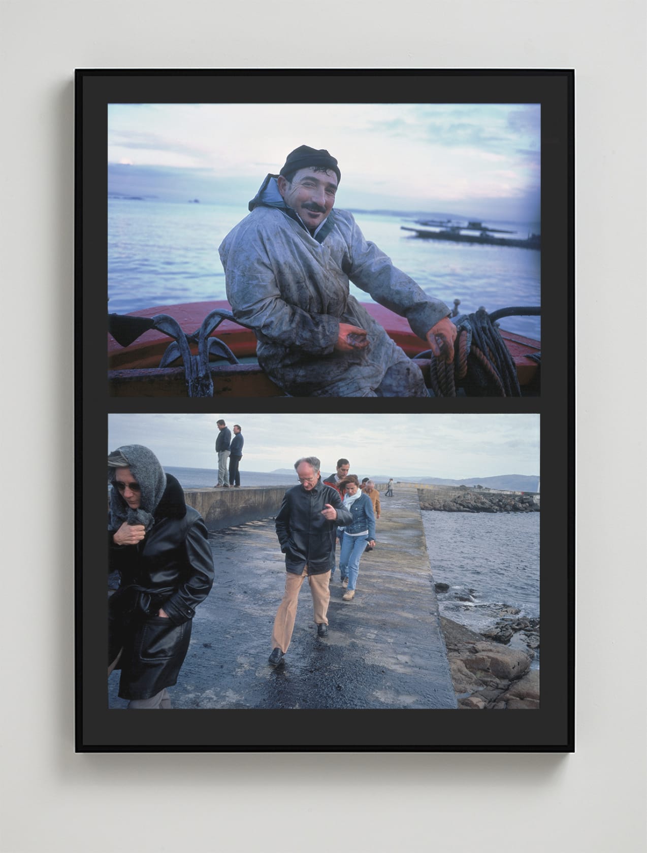 Allan Sekula Fishing for fuel, surveying the damage. (Ria de Pontevedra, 12/19/02), 2002